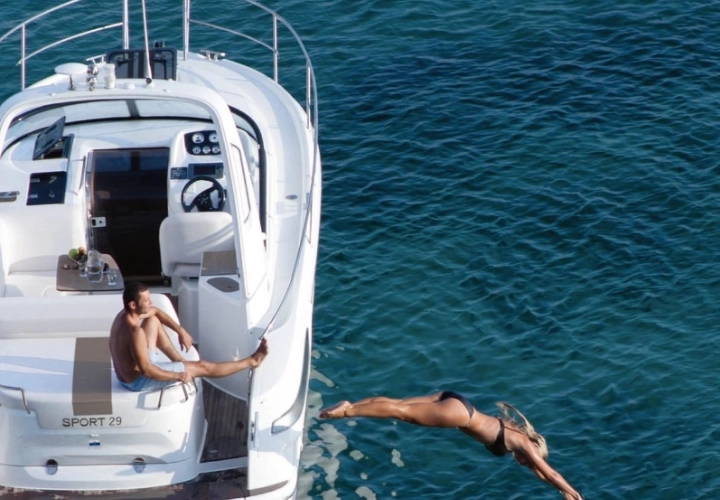 Warum sollten Sie eine LiFePO₄-Marinebatterie für Ihr Schiff in Betracht ziehen?