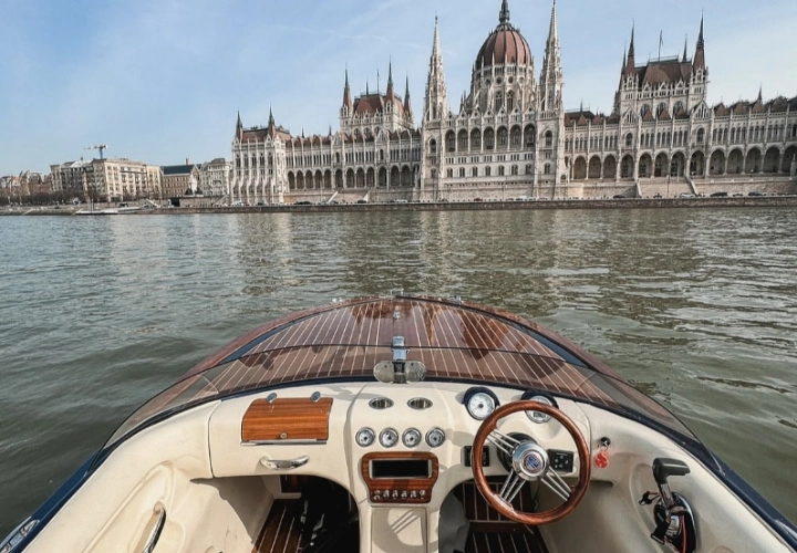 Warum Sie mit CURENTA BATTERY – Ihrem vertrauenswürdigen Hersteller von Lithium-Batterien für die Schifffahrt – zusammenarbeiten sollten